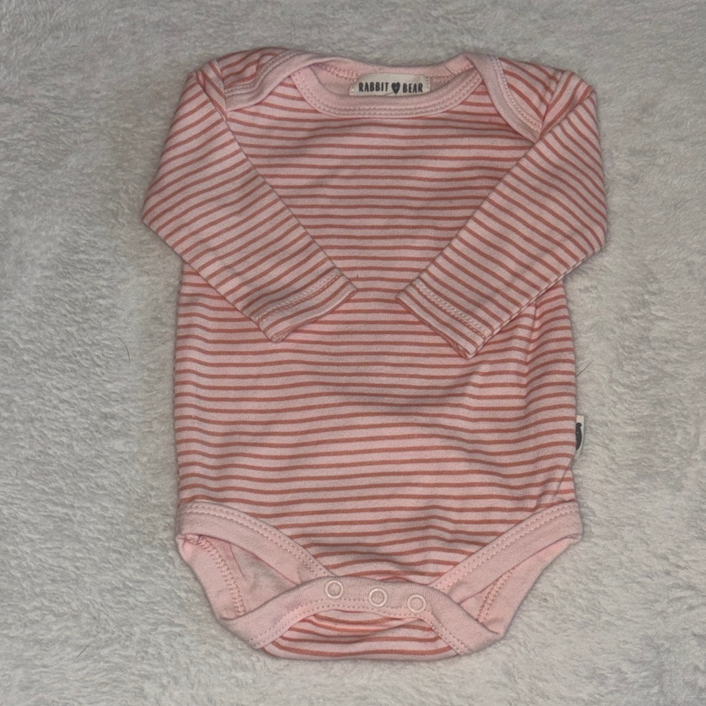 Rabbit+Bear organic 0-3 month Pink Striped Baby Bodysuit
